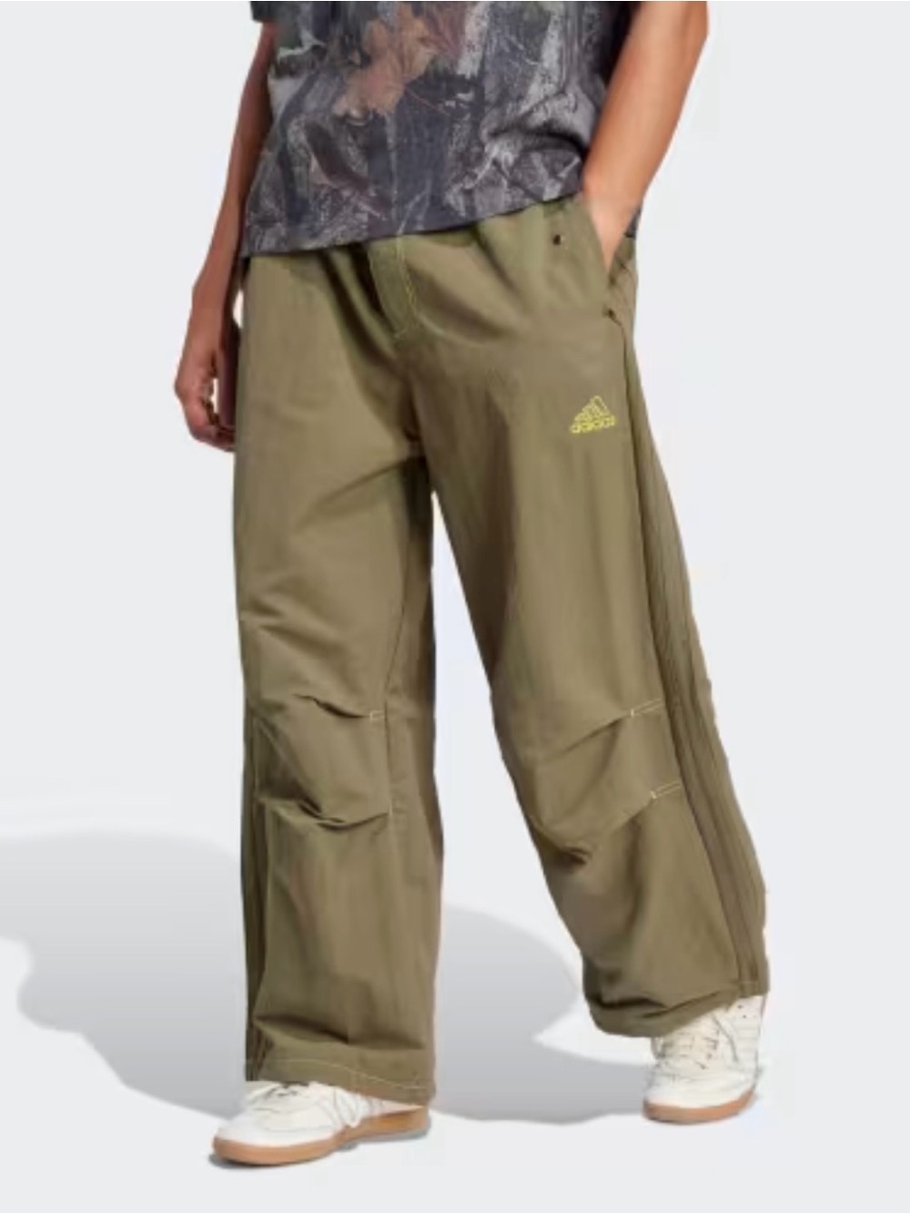 Adidas NEW Originals Parachute Pants Olive green Men's Size S NWT